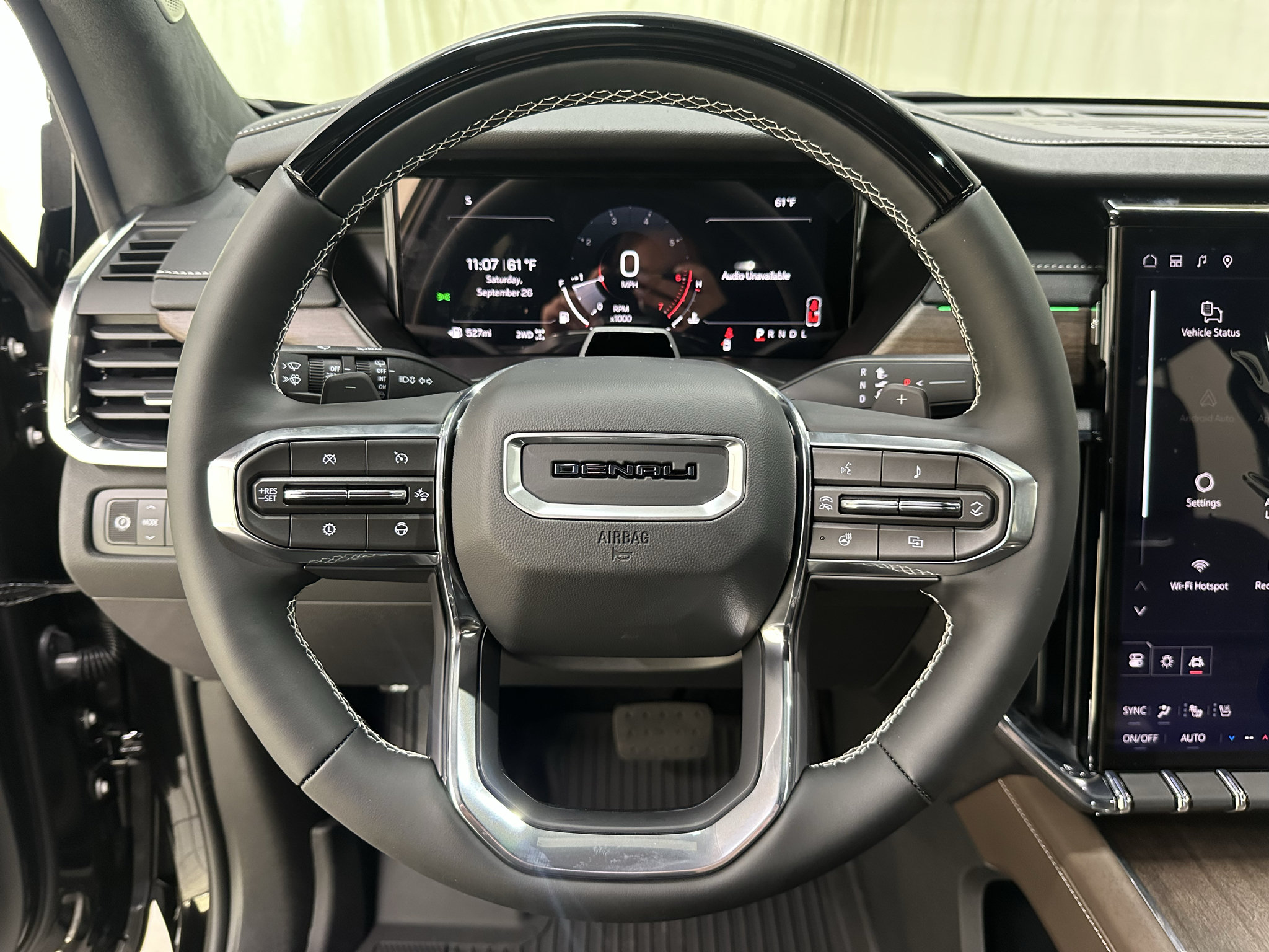 New 2027 GMC Acadia Denali Ultimate w/ LPO, Floor Liner Package AWD/4WD image 31