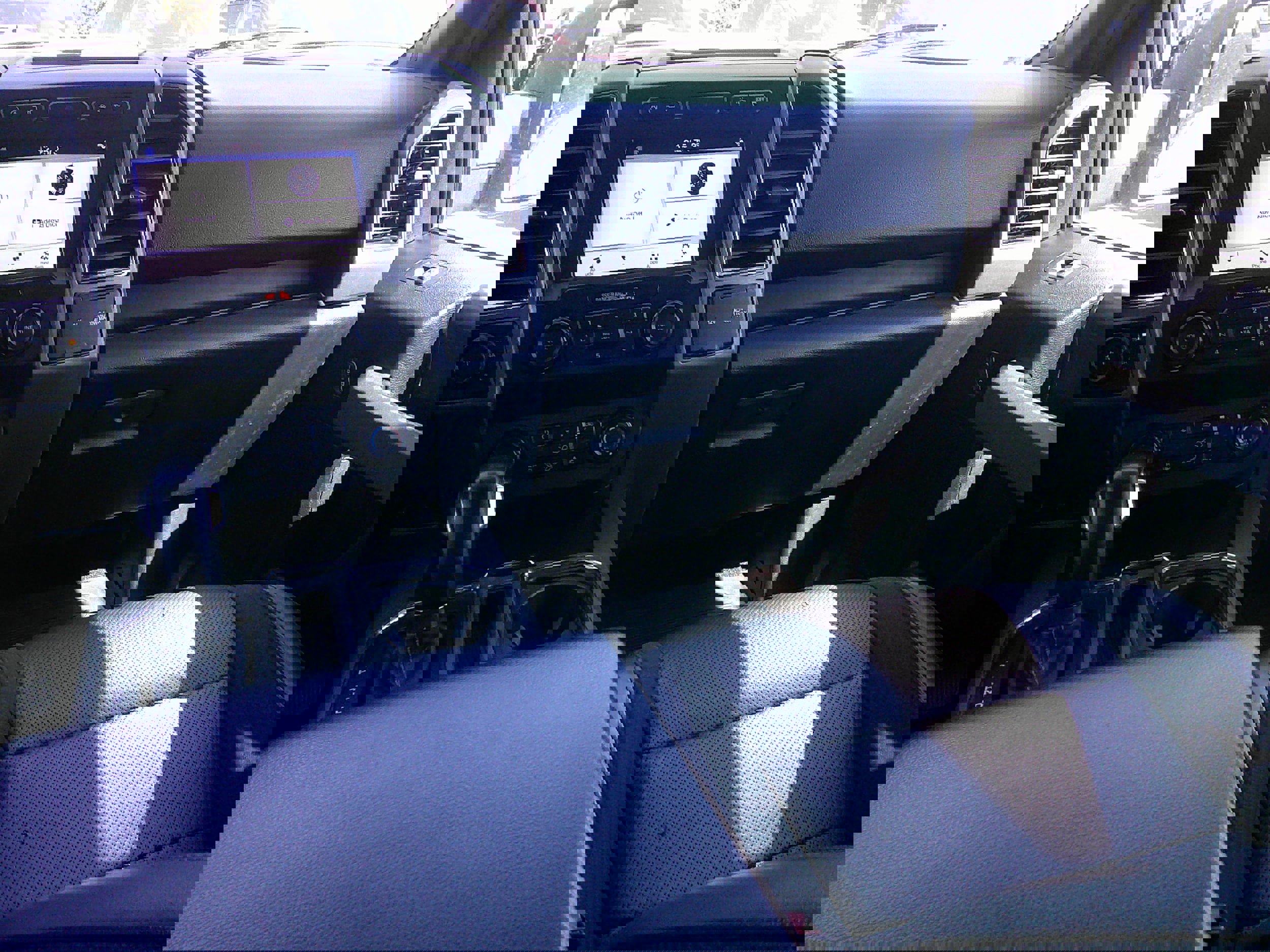 Used 2019 Ford F150 Raptor w/ Equipment Group 801A Mid image 11