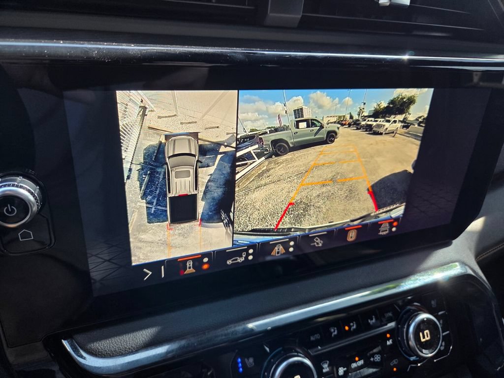 Used 2025 GMC Sierra 1500 AT4 w/ AT4 Premium Package AWD/4WD image 36