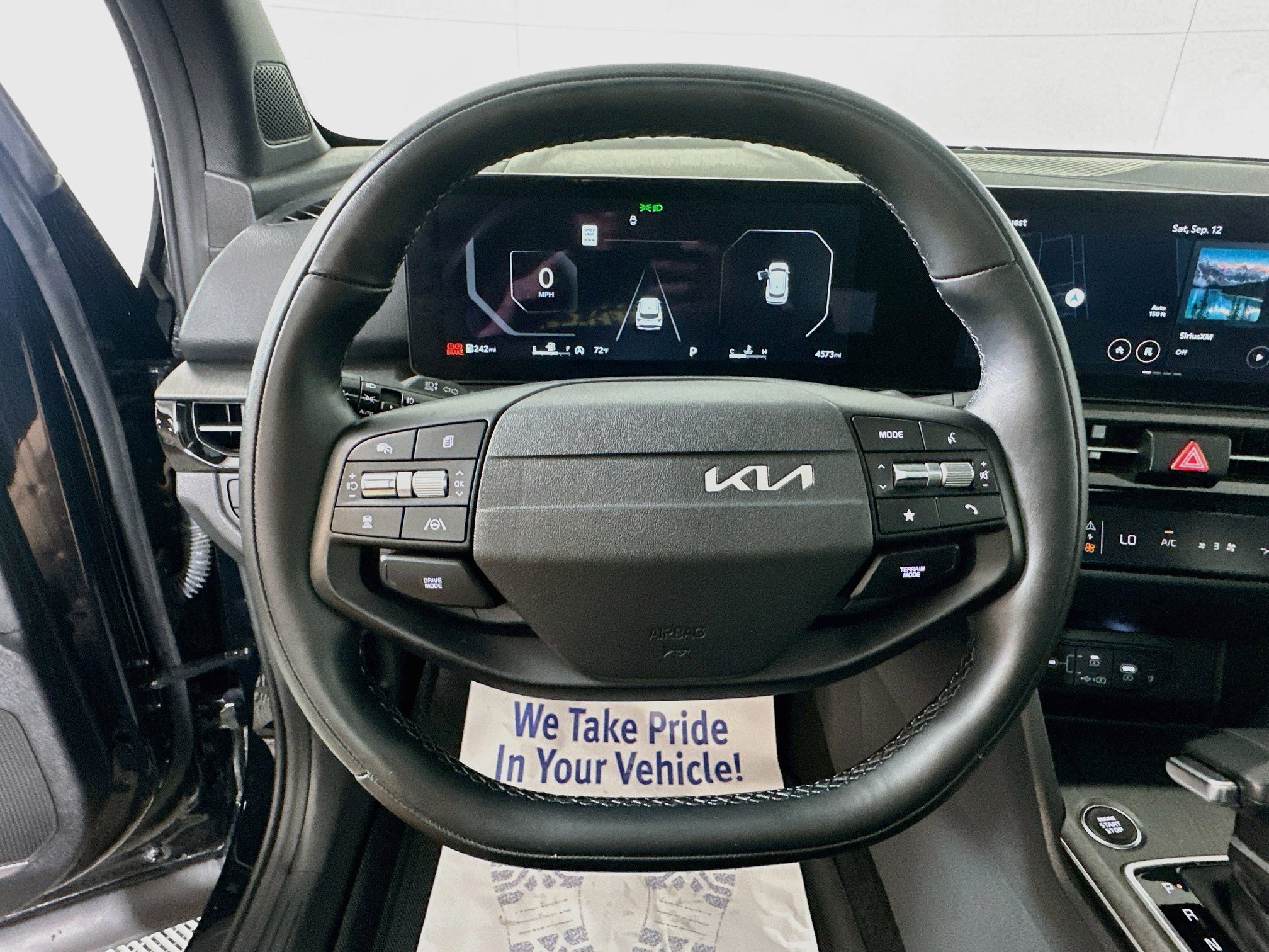 Certified 2026 Kia Sportage X-Line w/ X-Line Technology Package AWD/4WD image 11