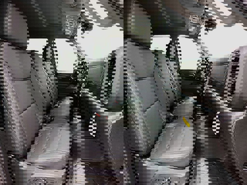 New 2026 GMC Sierra 3500 SLT image 31