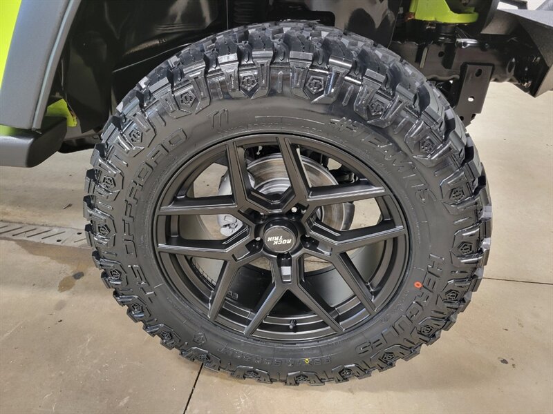 Used 2016 Jeep Wrangler Unlimited Sport w/ Quick Order Package 24S AWD/4WD image 15