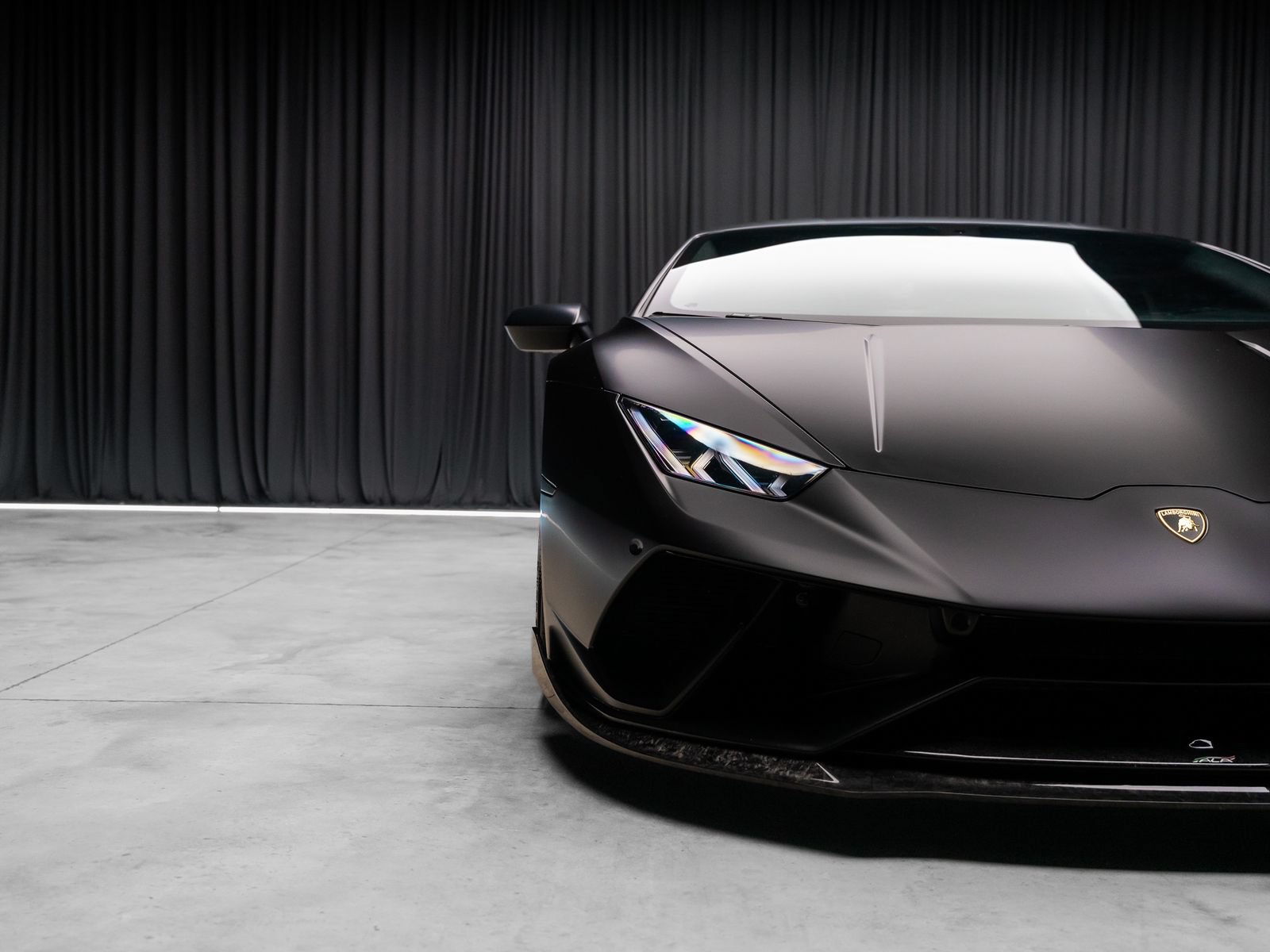 Used 2018 Lamborghini Huracan Performante AWD/4WD image 22
