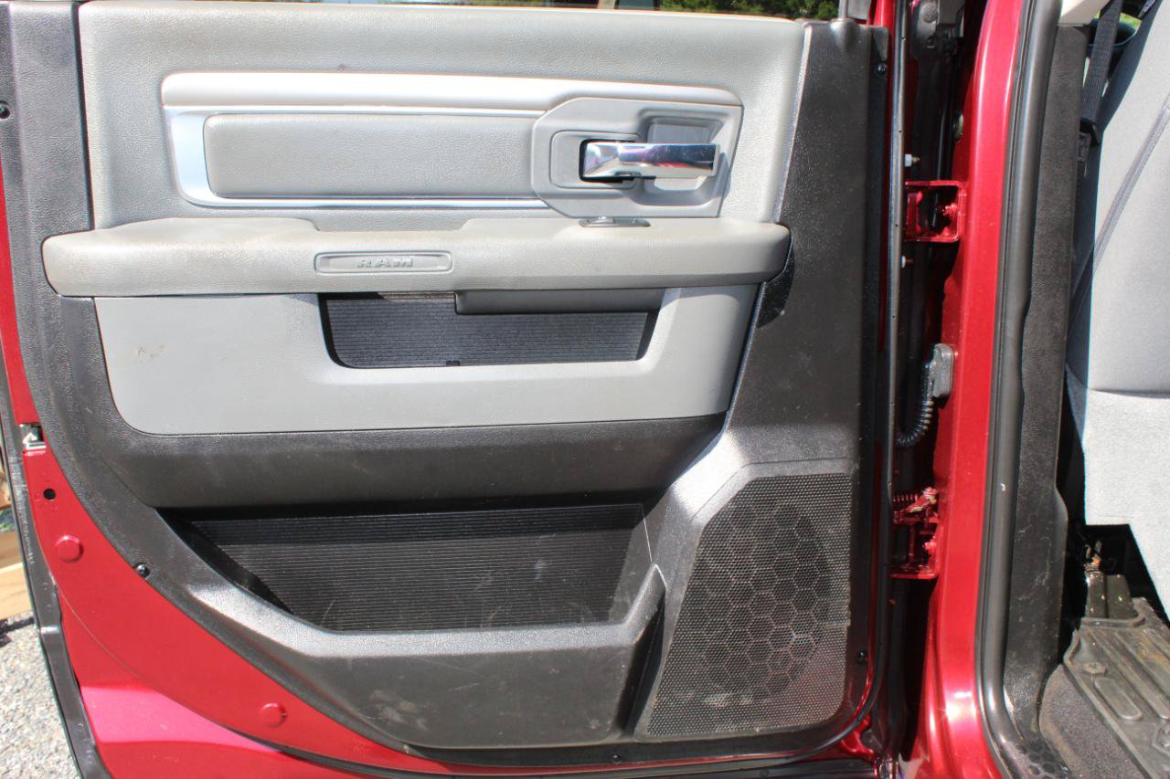 Used 2018 RAM 3500 Big Horn AWD/4WD image 15