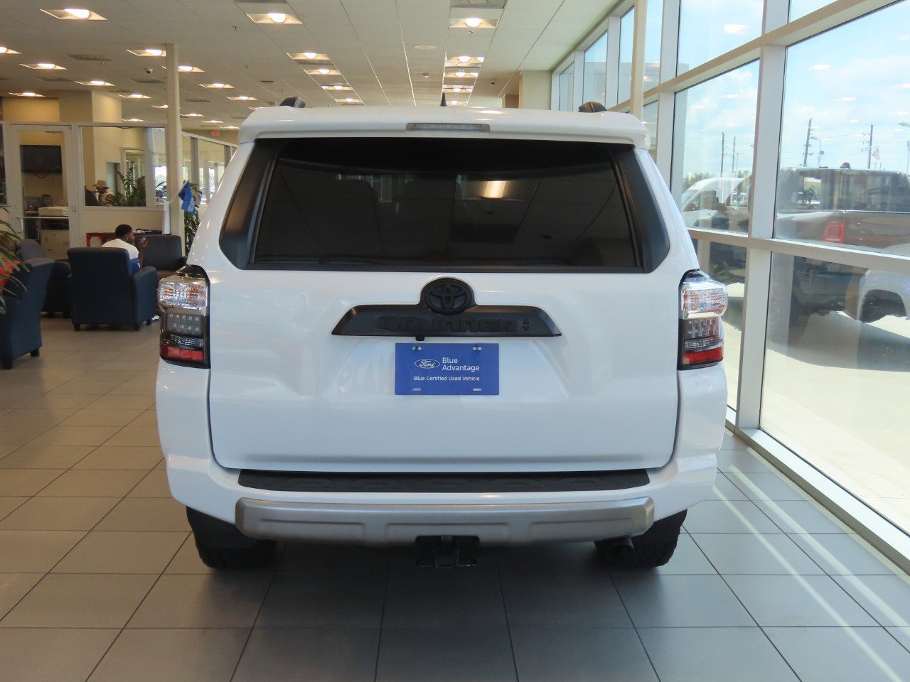 Used 2024 Toyota 4Runner TRD Off-Road Premium w/ Off Road Premium Plus Package AWD/4WD image 10