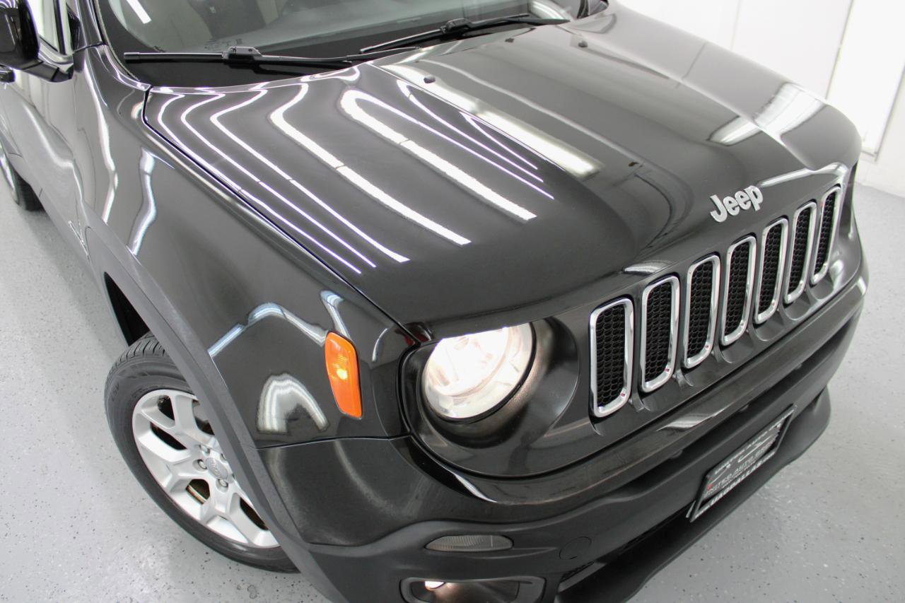 Used 2017 Jeep Renegade Latitude image 18