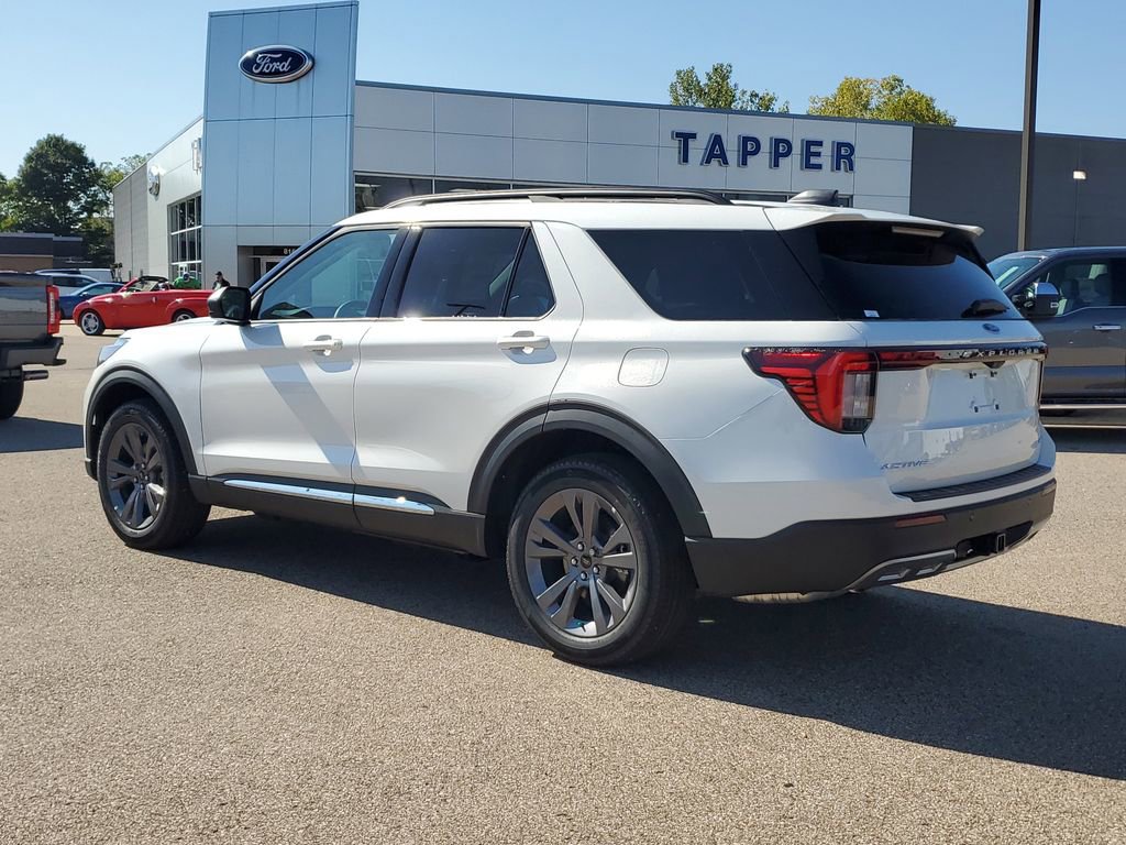 New 2025 Ford Explorer Active image 4