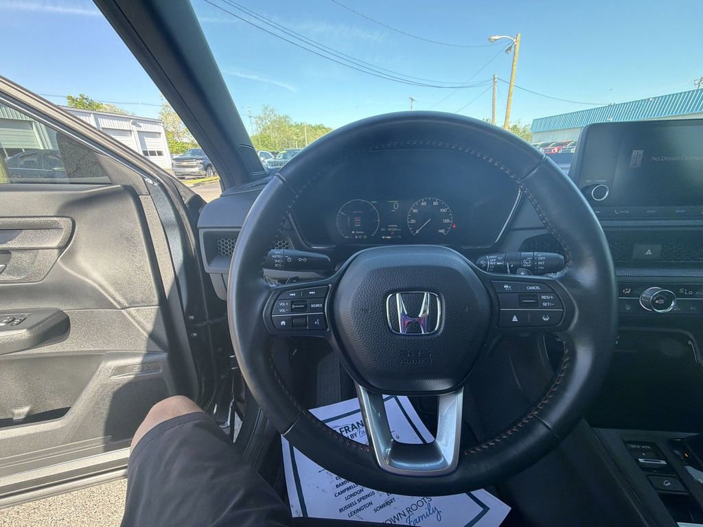 Used 2023 Honda CR-V Sport image 14
