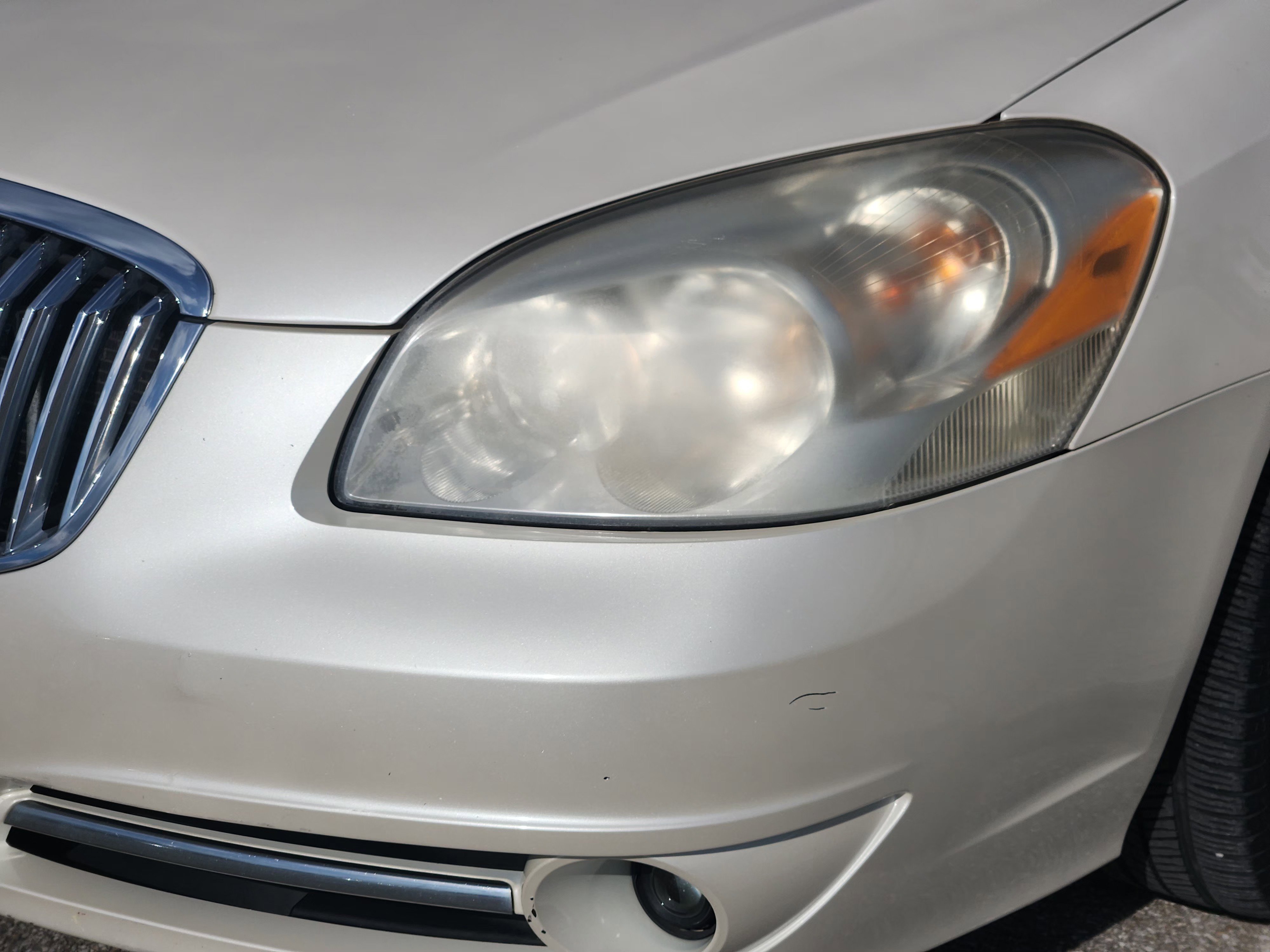 Used 2011 Buick Lucerne CXL w/ Driver Confidence Package FWD image 8