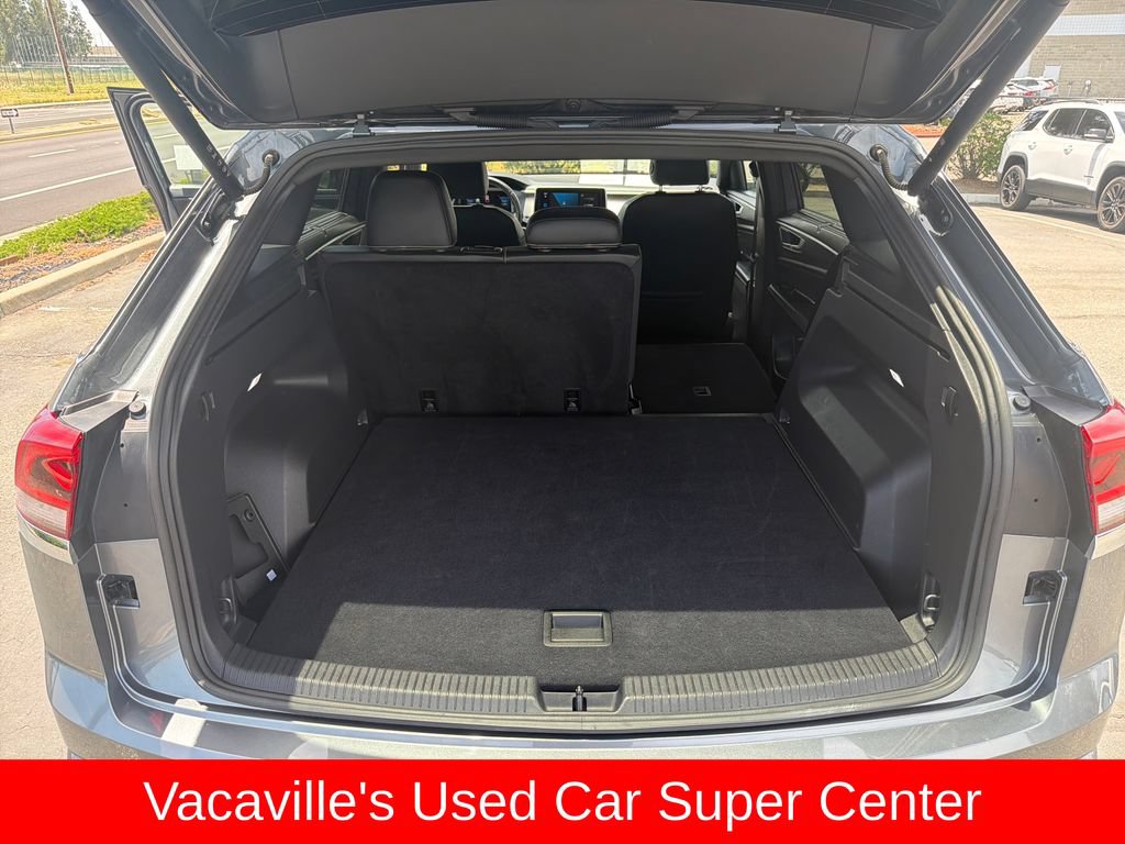 Used 2025 Volkswagen Atlas Cross Sport SE FWD image 22