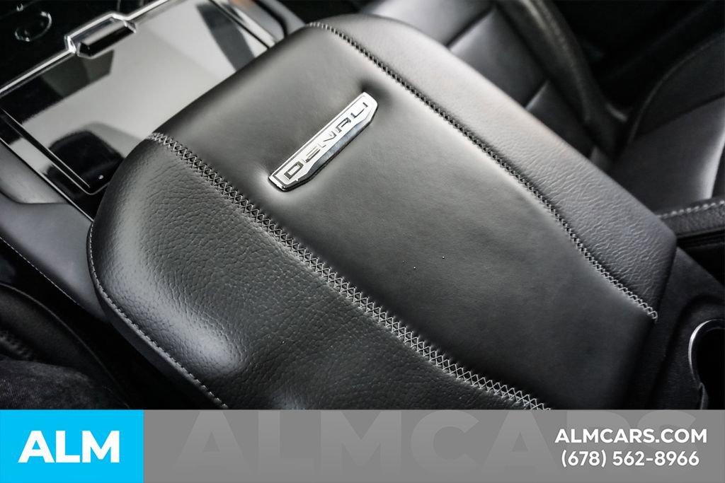 Used 2025 GMC Yukon Denali AWD/4WD image 43