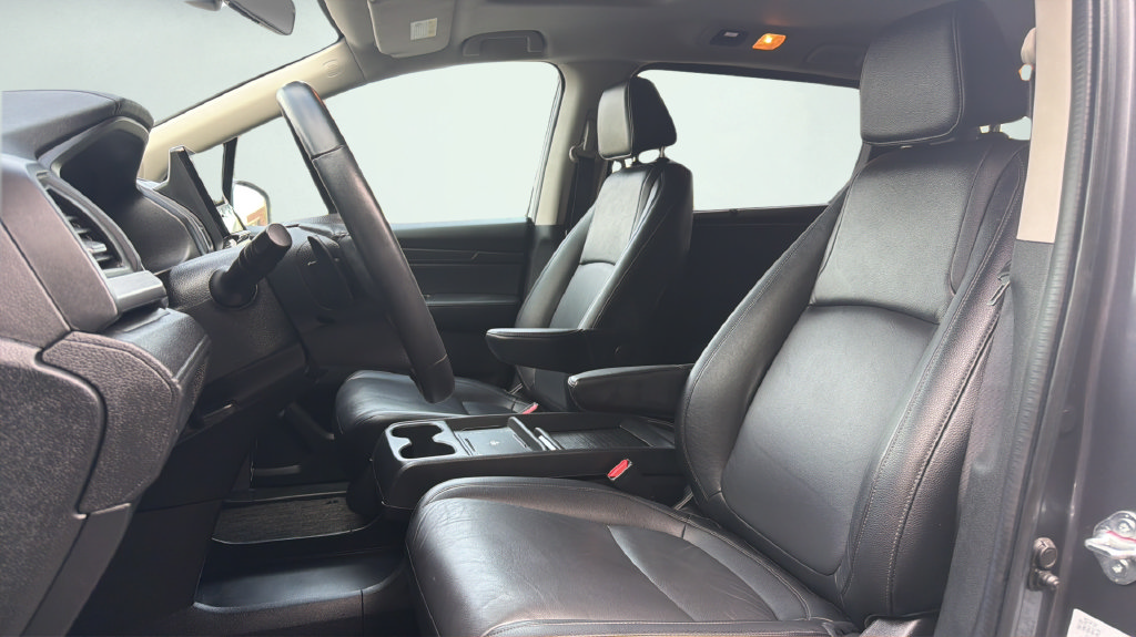 Used 2025 Honda Odyssey EX-L image 13