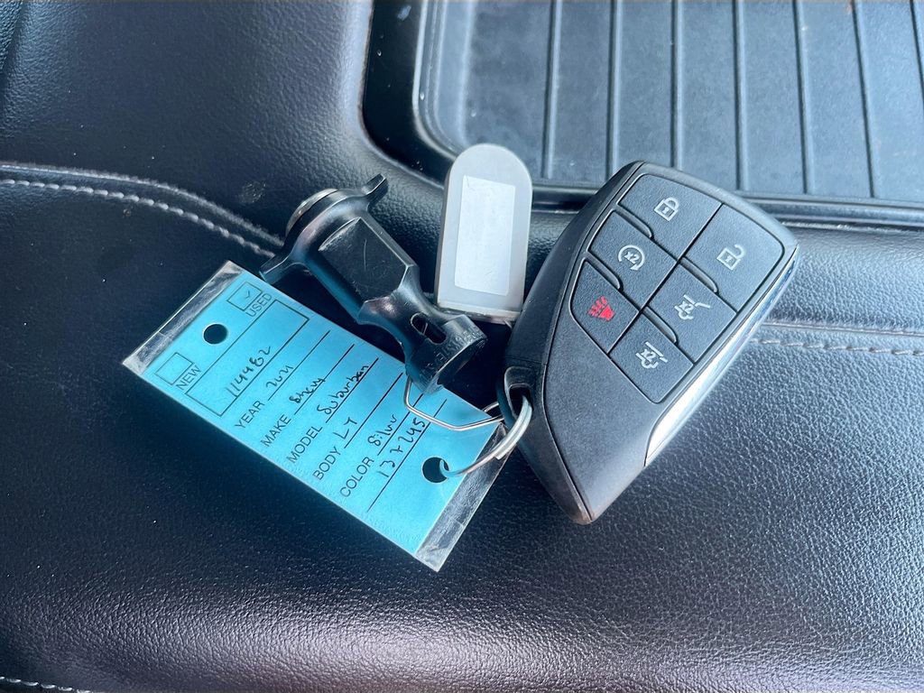 Used 2021 Chevrolet Suburban LT image 34