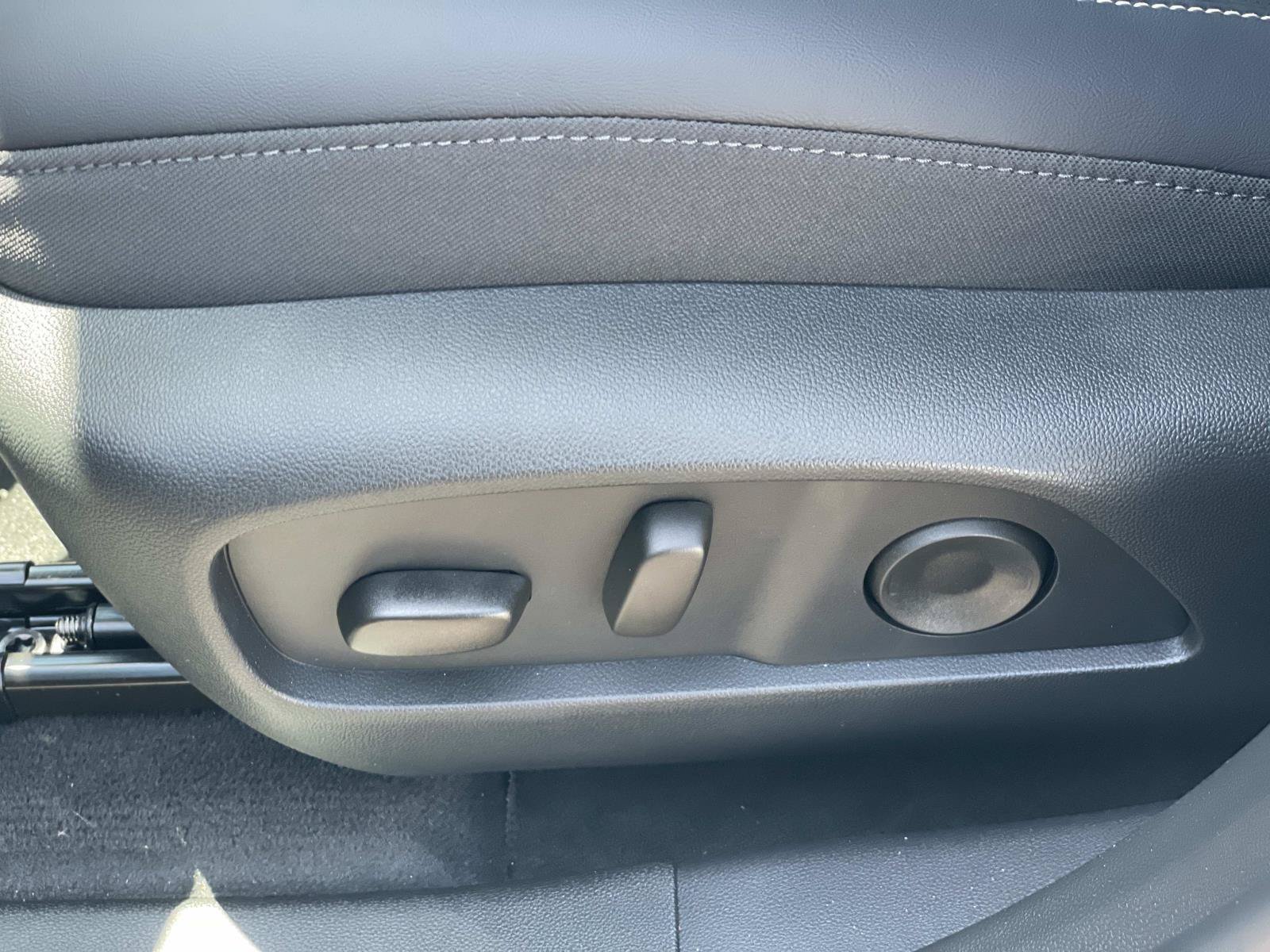 New 2026 GMC Terrain Elevation w/ Elevation Premium Package FWD image 20