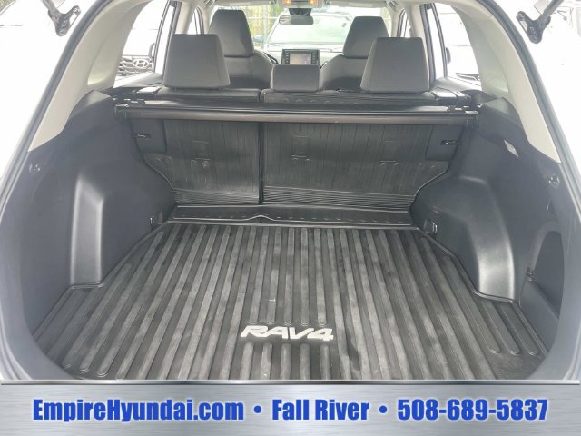 Used 2021 Toyota RAV4 XLE w/ Protection Package (TMS) AWD/4WD image 7