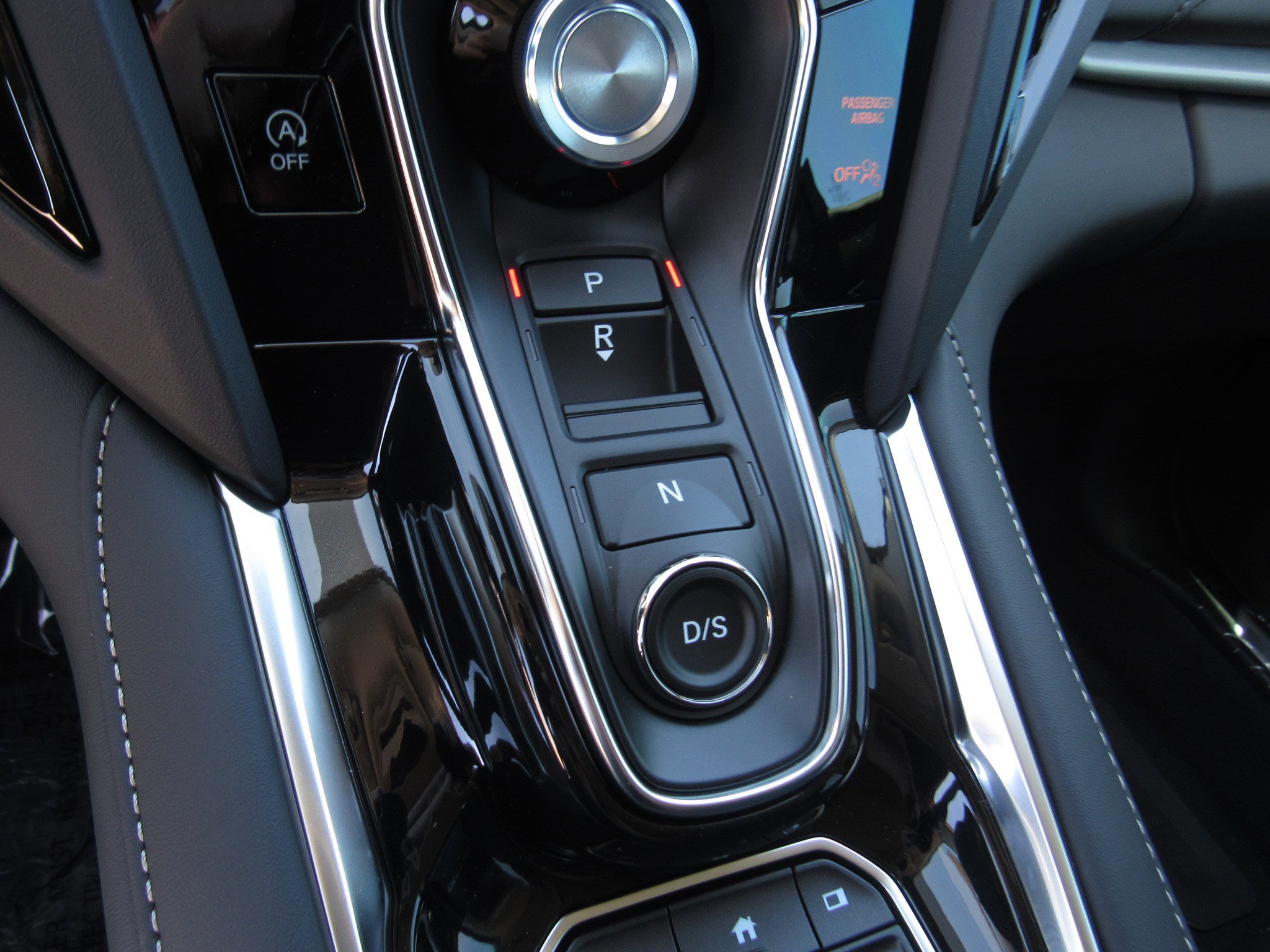 Certified 2025 Acura RDX SH-AWD w/ Technology Package image 23