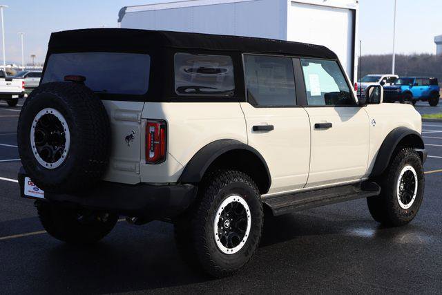 New 2026 Ford Bronco Outer Banks w/ Sasquatch Package image 6