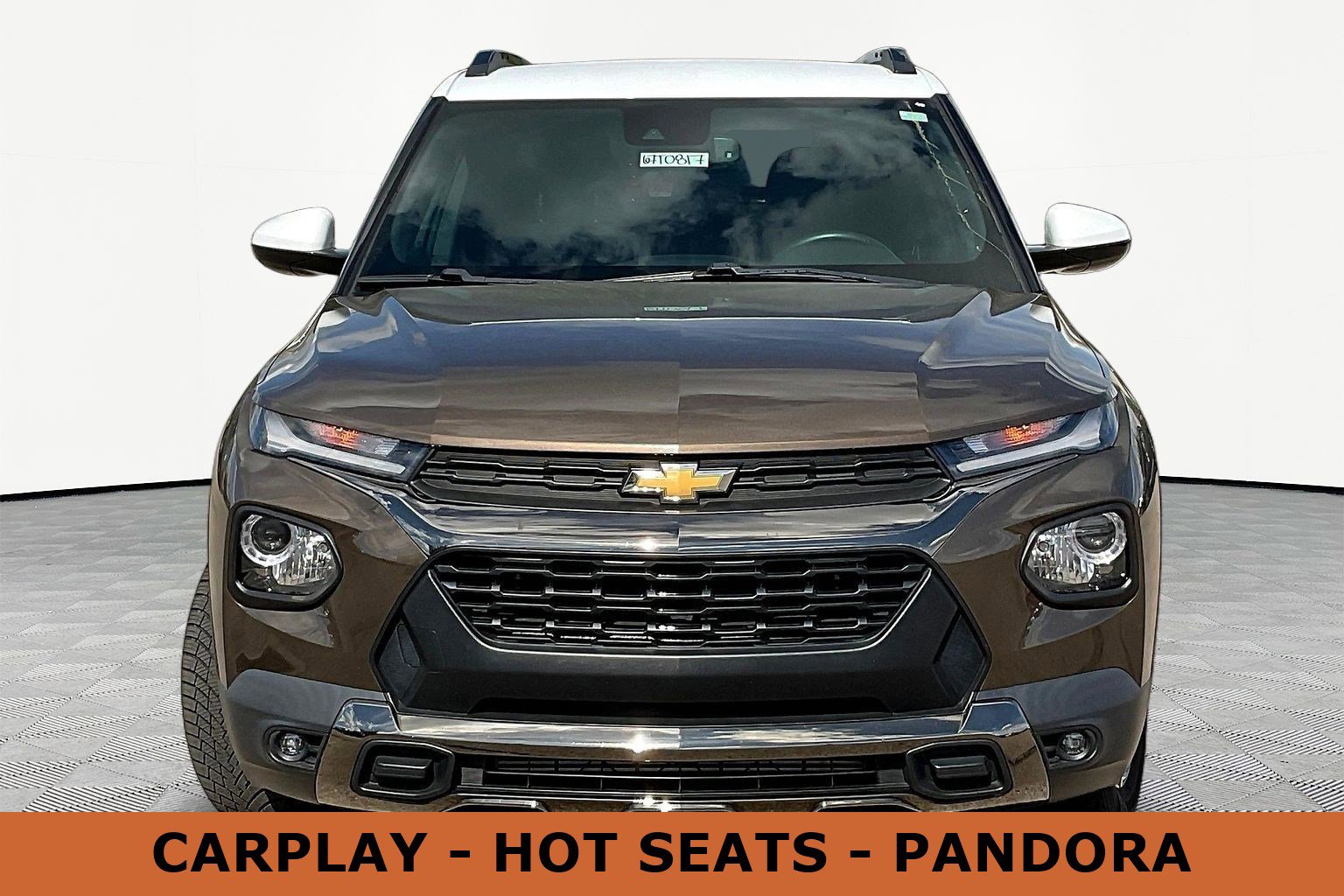 Used 2021 Chevrolet TrailBlazer ACTIV w/ Technology Package FWD image 2