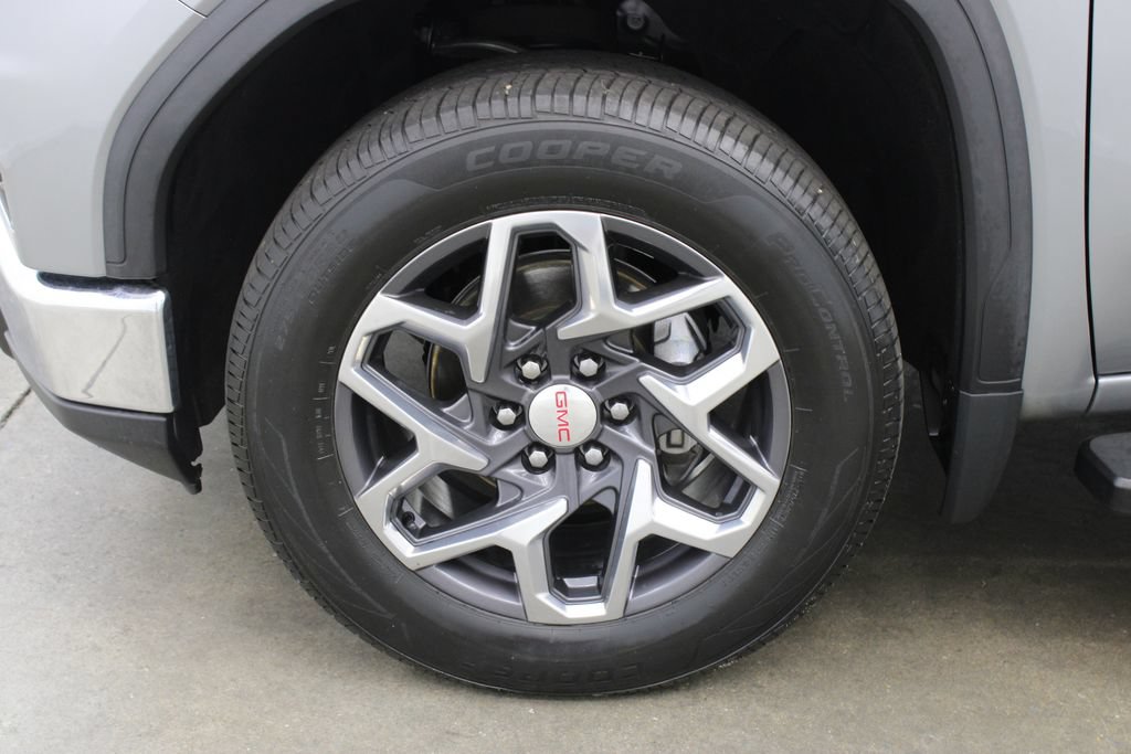 Used 2023 GMC Sierra 1500 SLT w/ SLT Premium Plus Package AWD/4WD image 29