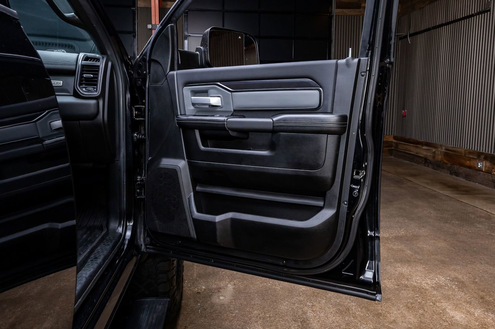 Used 2020 RAM 2500 Power Wagon AWD/4WD image 35