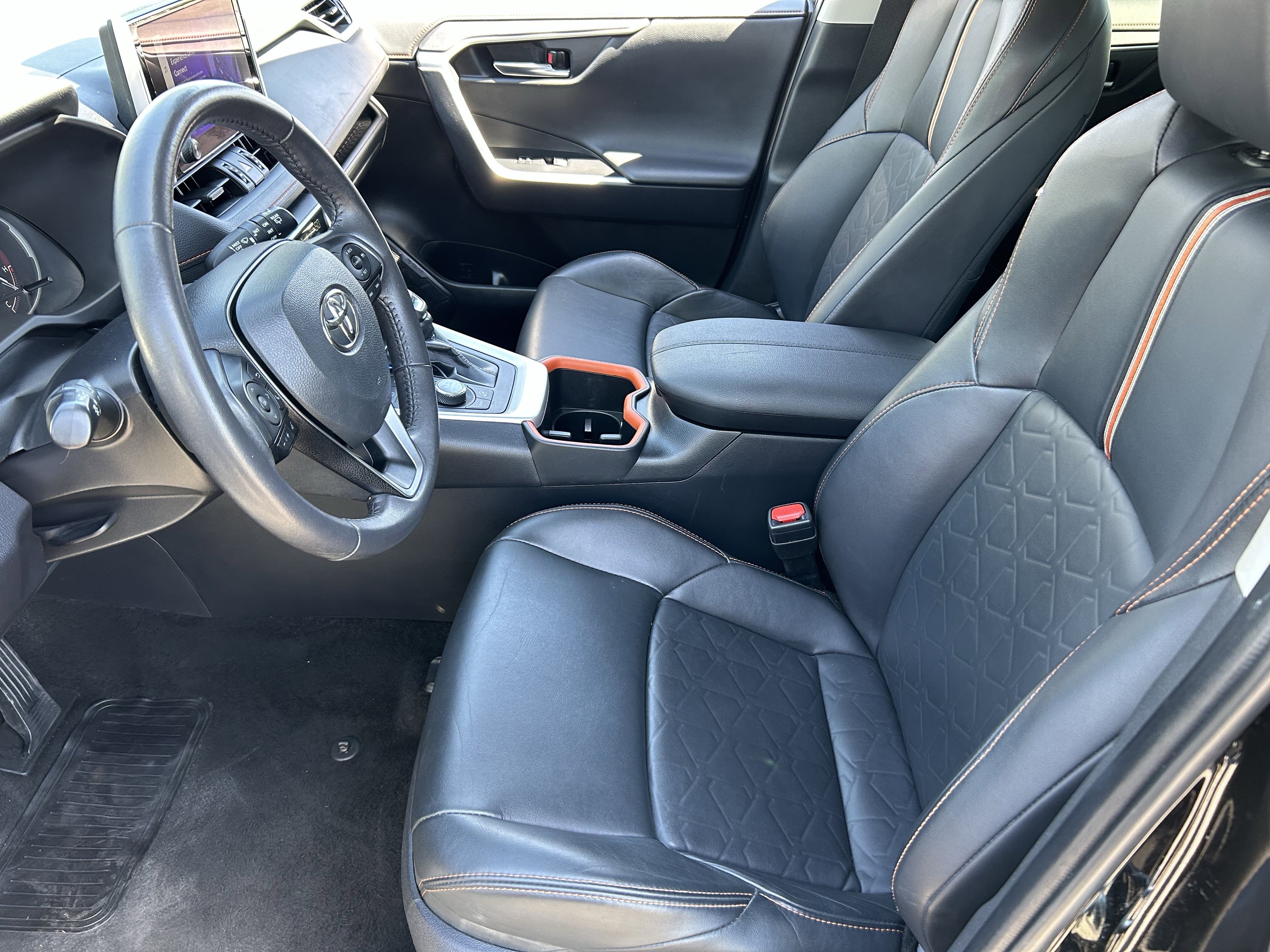 Used 2024 Toyota RAV4 Adventure AWD/4WD image 17