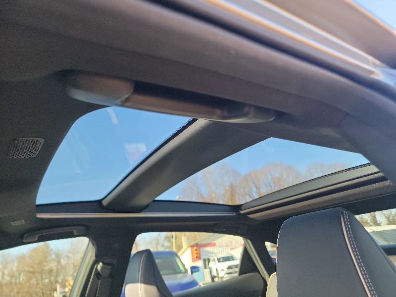 Used 2025 Toyota Crown image 14