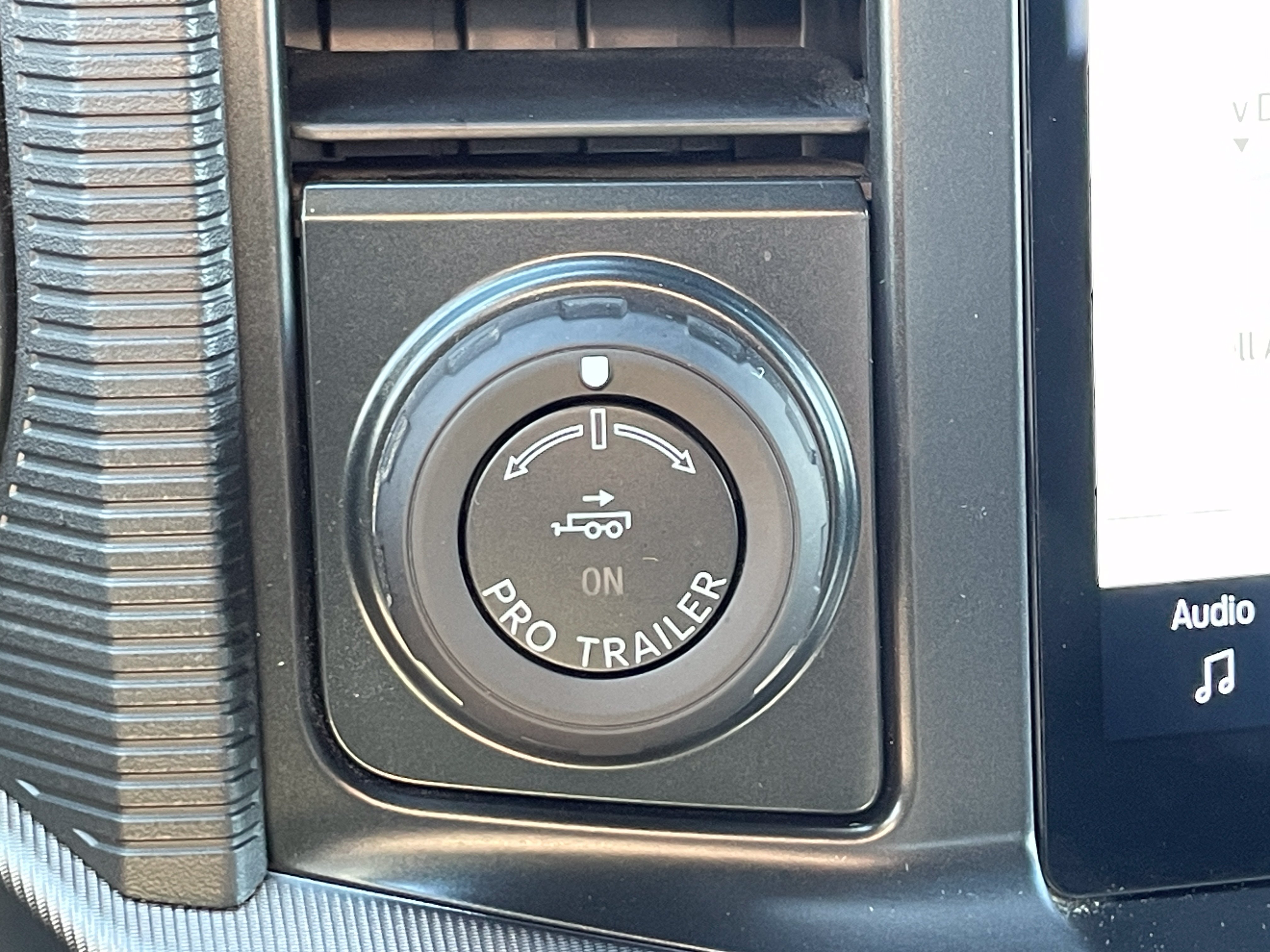 Used 2025 Ford F150 Raptor AWD/4WD image 34