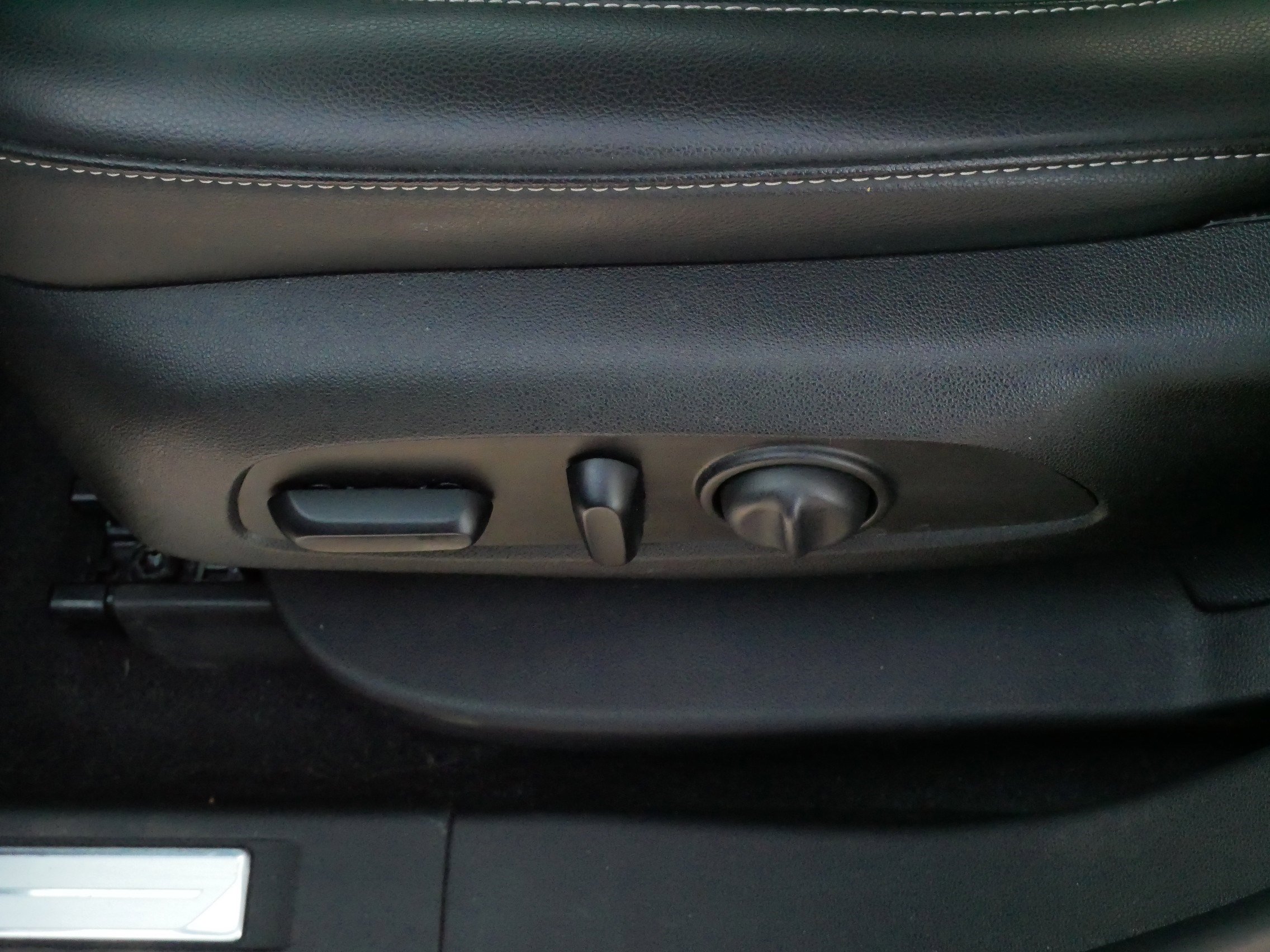 Used 2023 GMC Acadia SLT image 20