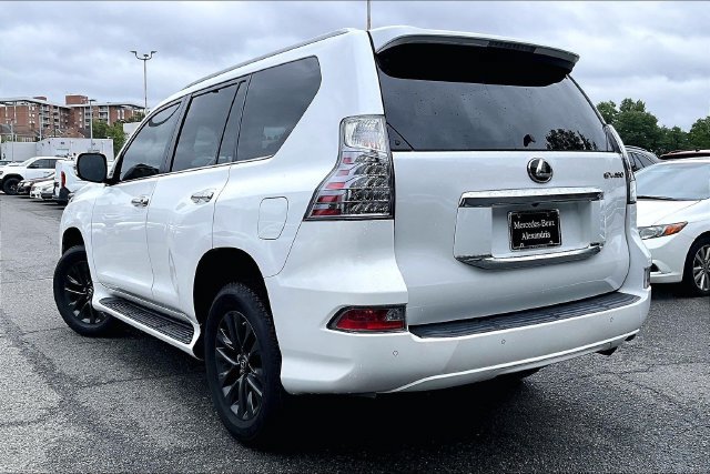 Used 2020 Lexus GX 460 Premium w/ Premium Package AWD/4WD image 3