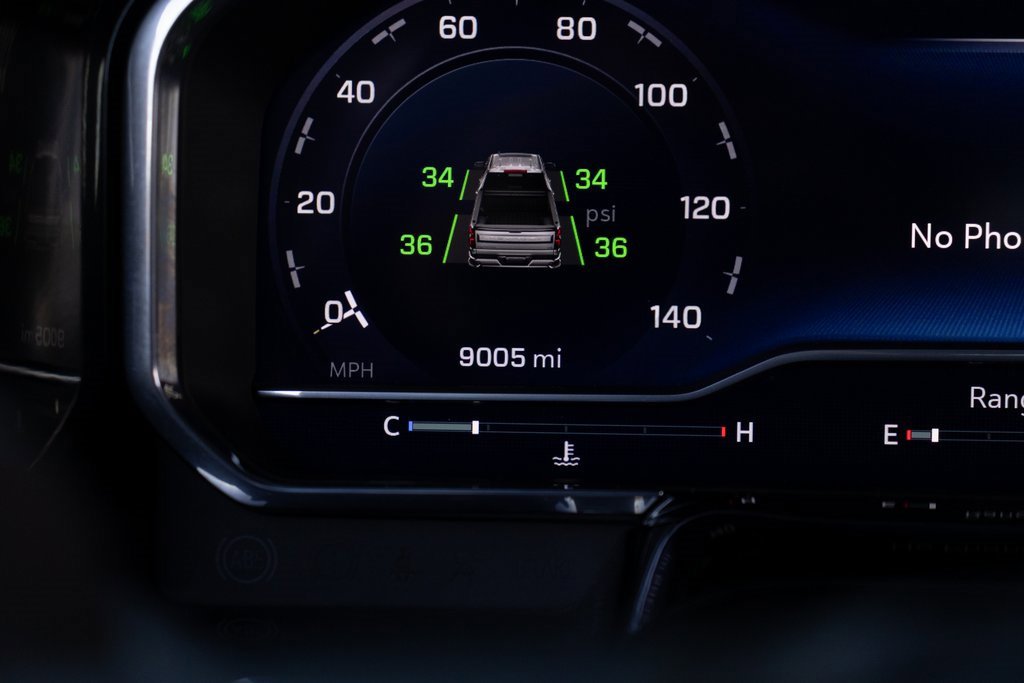 Used 2025 Chevrolet Silverado 1500 LTZ w/ LTZ Premium Package image 31