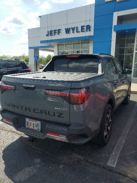 Used 2022 Hyundai Santa Cruz Limited w/ Cargo Package AWD/4WD image 2