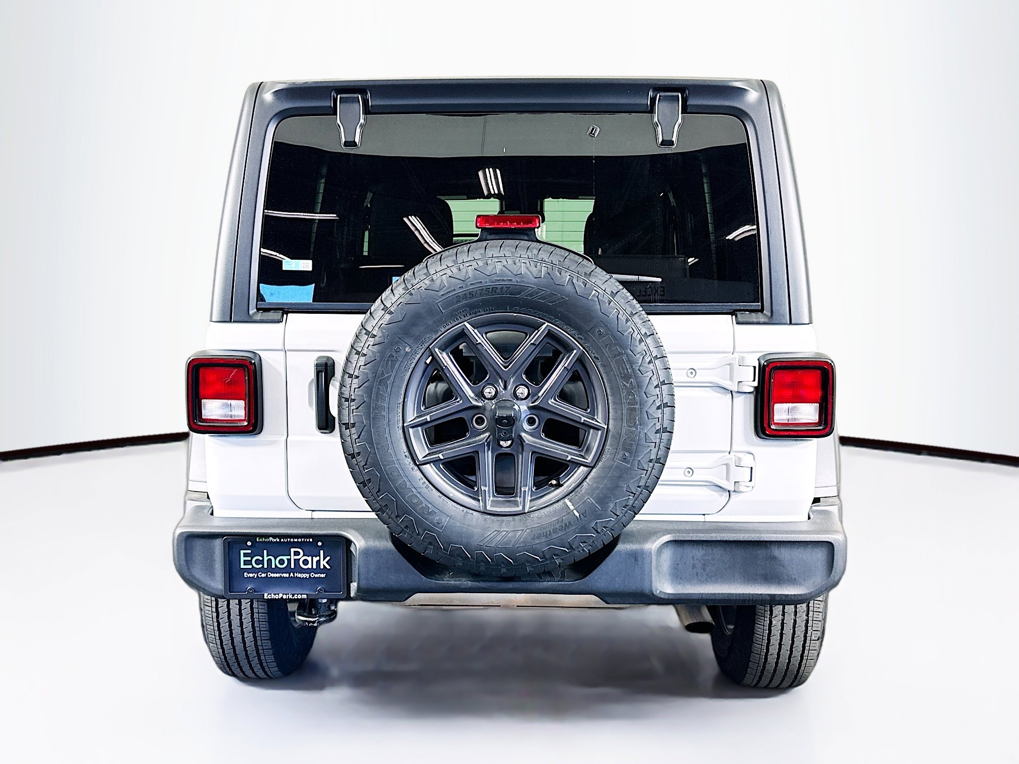 Used 2025 Jeep Wrangler Sport S image 7