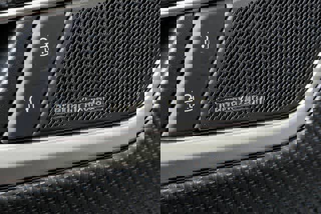 Certified 2025 Volkswagen Atlas Cross Sport SEL Premium R-Line image 7