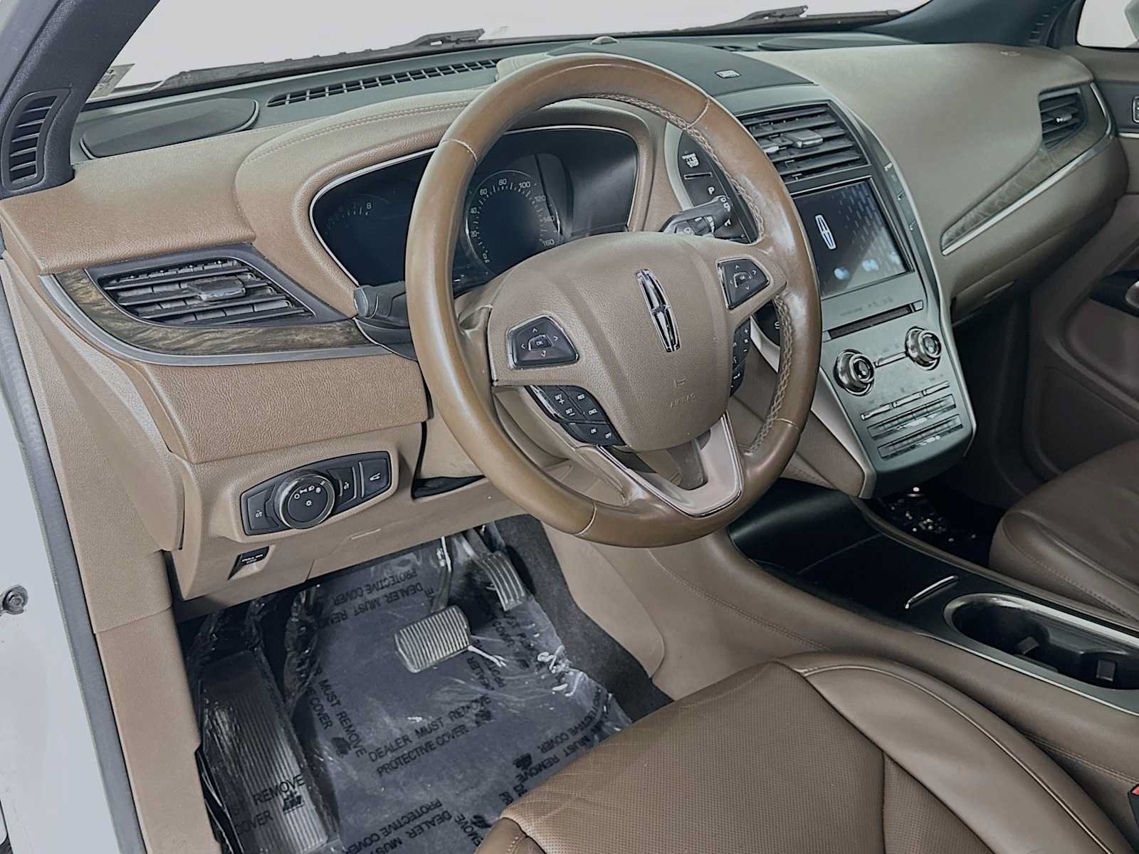 Used 2017 Lincoln MKC Reserve w/ Lincoln MKC Climate Package AWD/4WD image 9