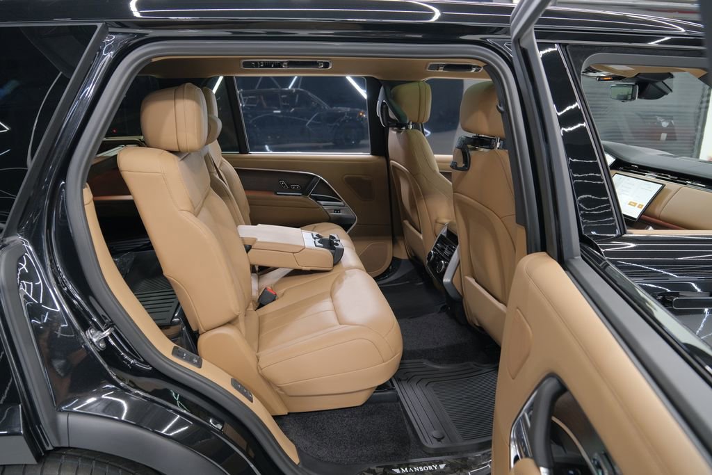 Used 2026 Land Rover Range Rover Long Wheelbase SE image 42