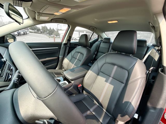 New 2025 Nissan Altima 2.5 SR image 13