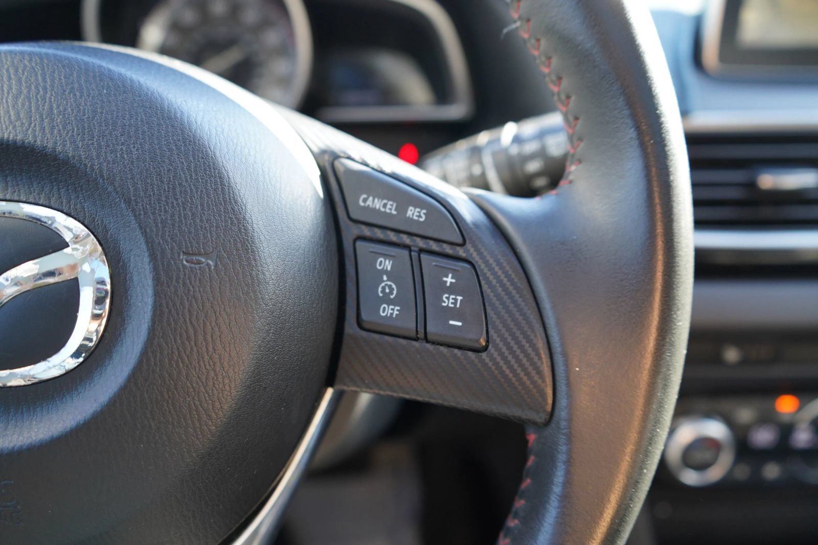 Used 2014 MAZDA MAZDA3 i Grand Touring FWD image 13