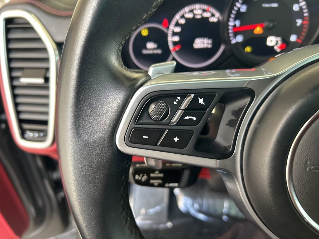 Used 2022 Porsche Cayenne w/ Premium Package Plus image 49