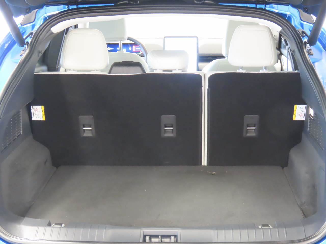 Used 2025 Ford Mustang Mach-E Premium AWD/4WD image 16