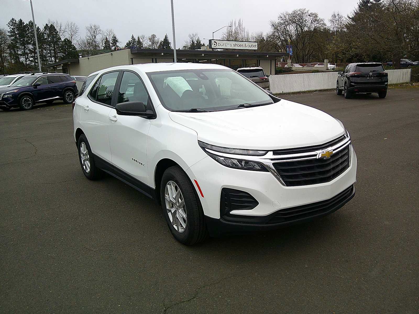 Used 2022 Chevrolet Equinox LS image 7