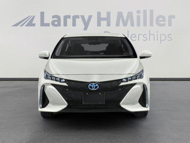 Certified 2020 Toyota Prius Prime XLE FWD image 4