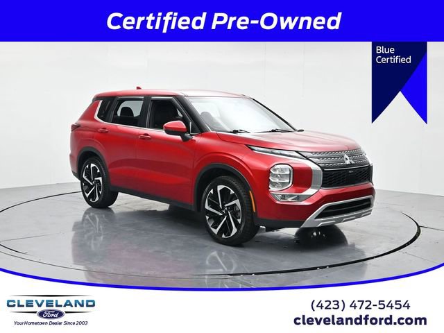 Used 2024 Mitsubishi Outlander SE image 1
