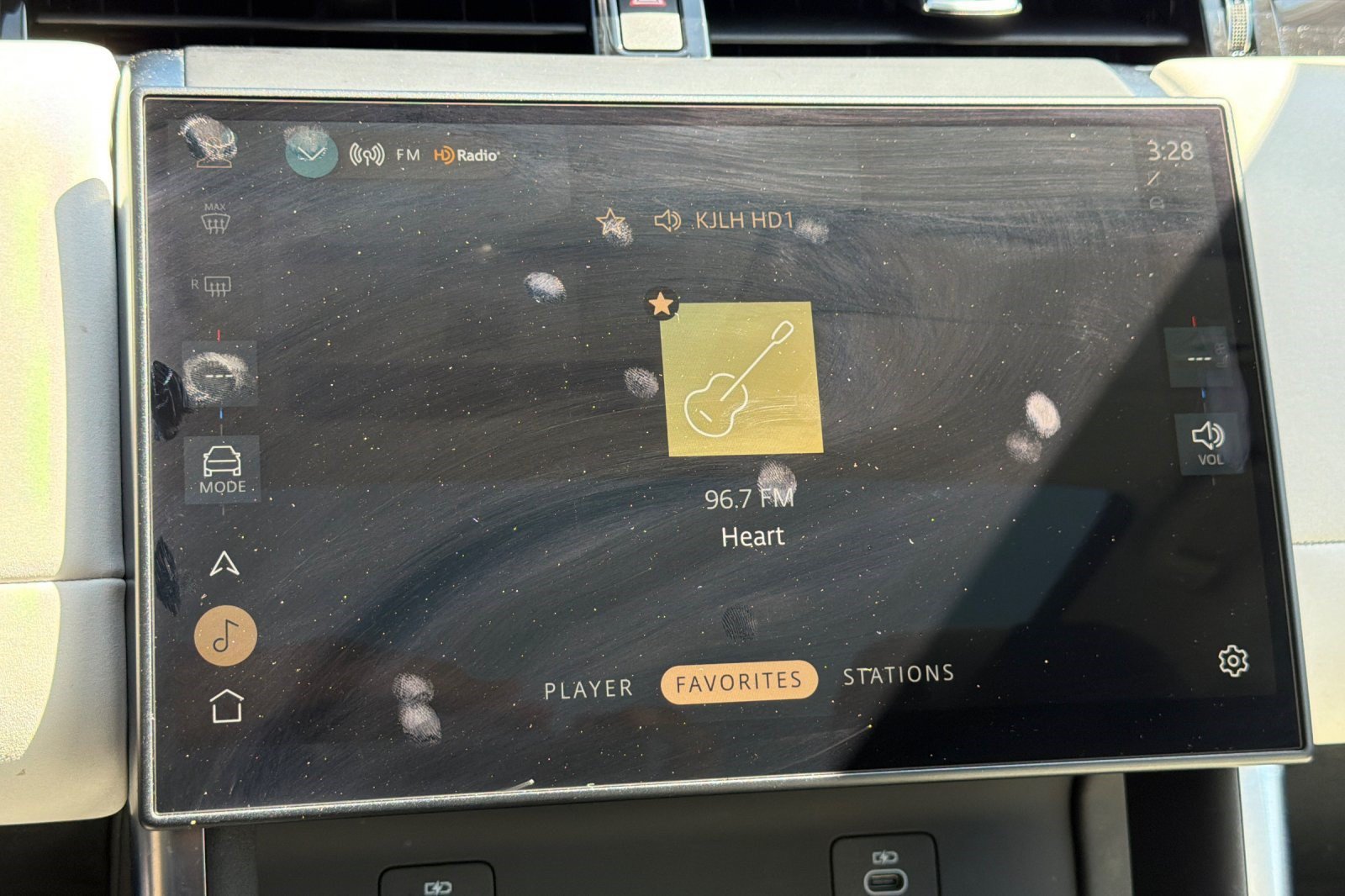 Certified 2025 Land Rover Discovery Sport S AWD/4WD image 20