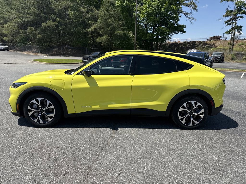 Used 2025 Ford Mustang Mach-E Select w/ Comfort Package Lite RWD image 4