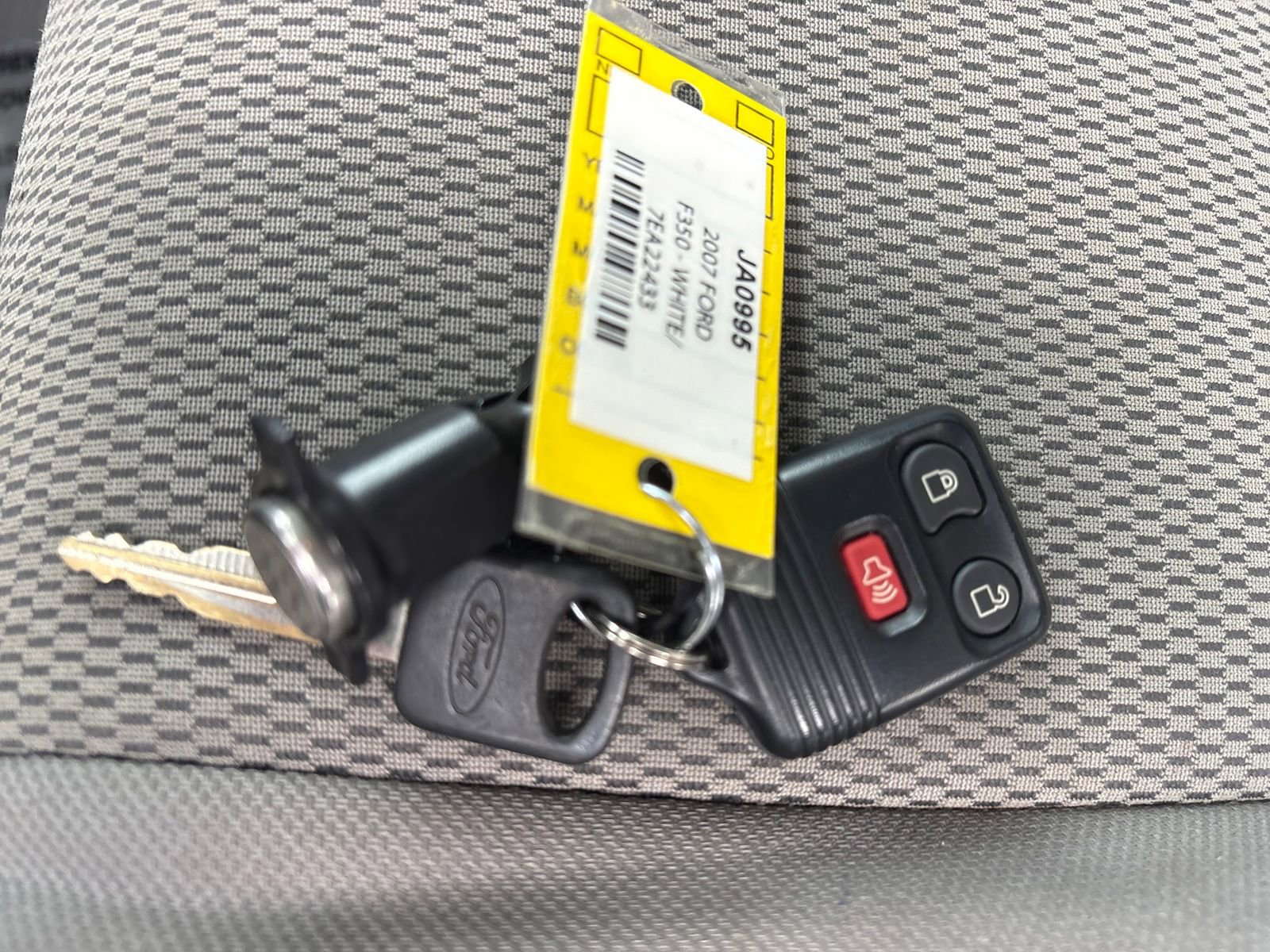 Used 2007 Ford F350 XL image 29