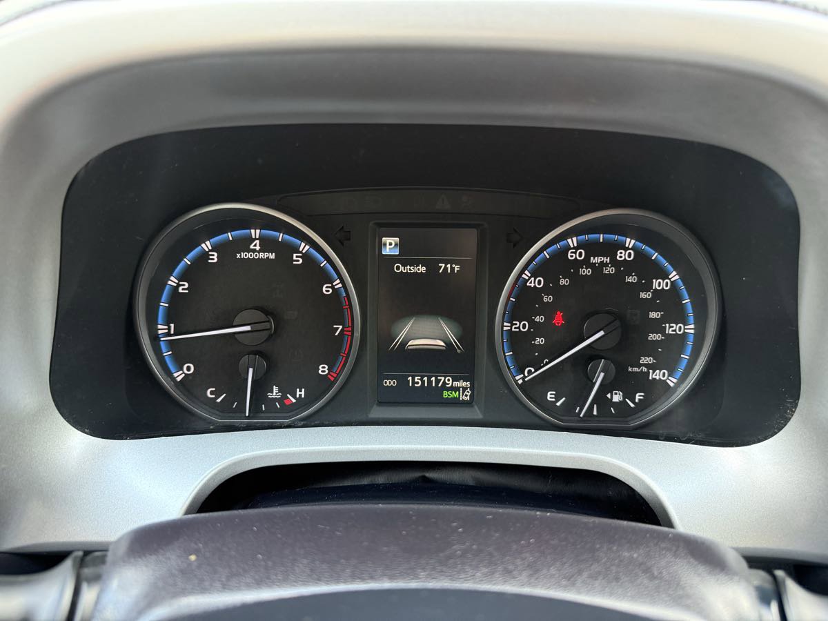 Used 2017 Toyota RAV4 XLE image 15