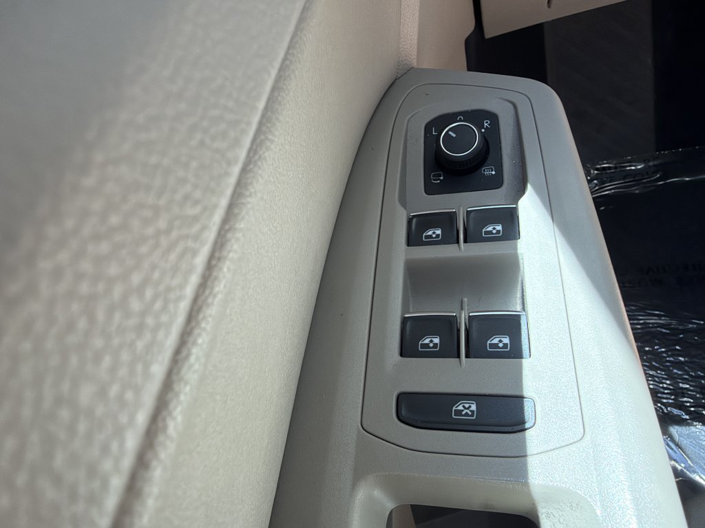 Used 2018 Volkswagen Atlas SEL Premium AWD/4WD image 25