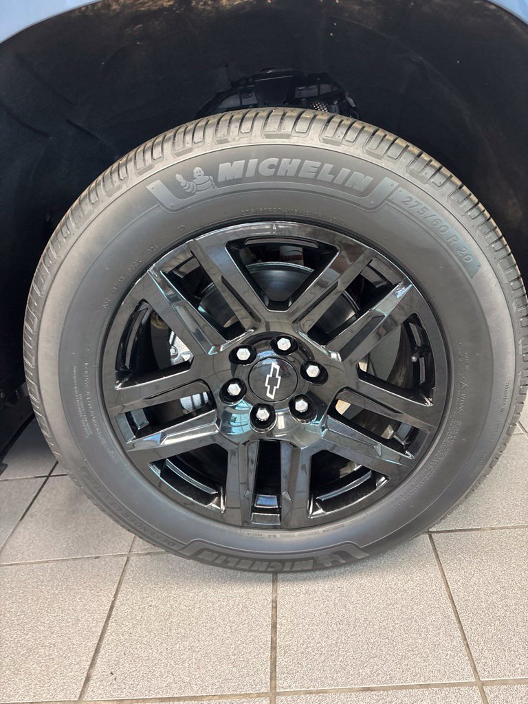 Used 2023 Chevrolet Silverado 1500 RST AWD/4WD image 9