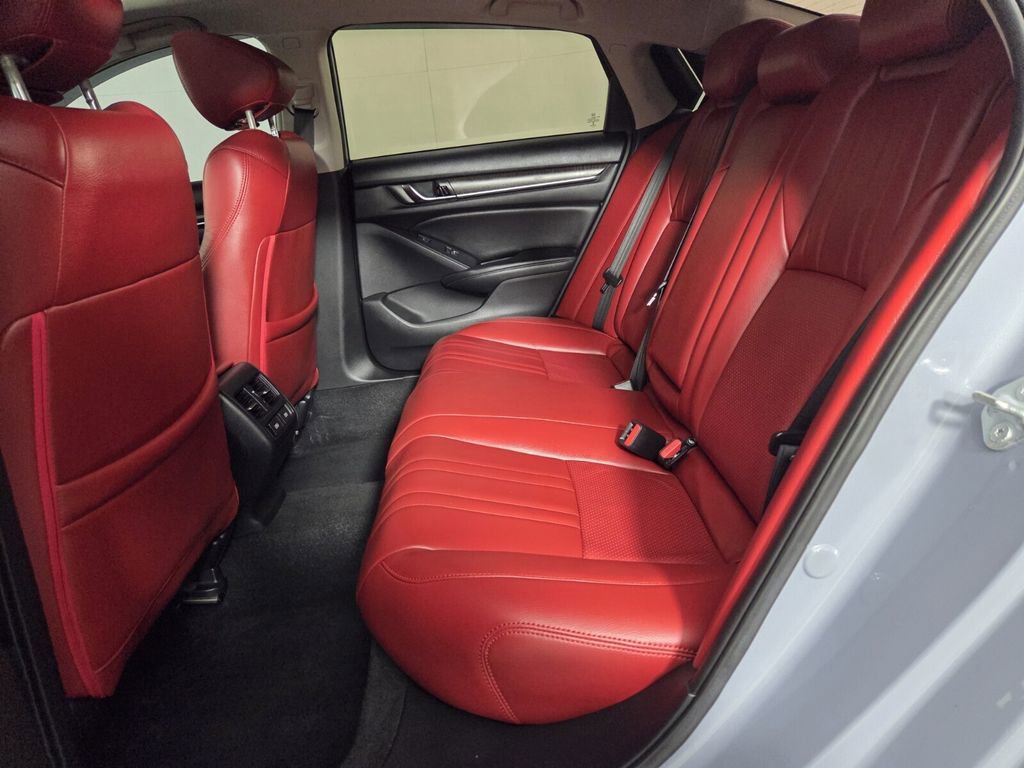 Used 2021 Honda Accord Touring image 24