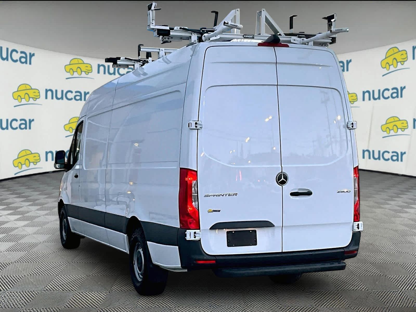 Used 2024 Mercedes-Benz Sprinter 2500 image 4